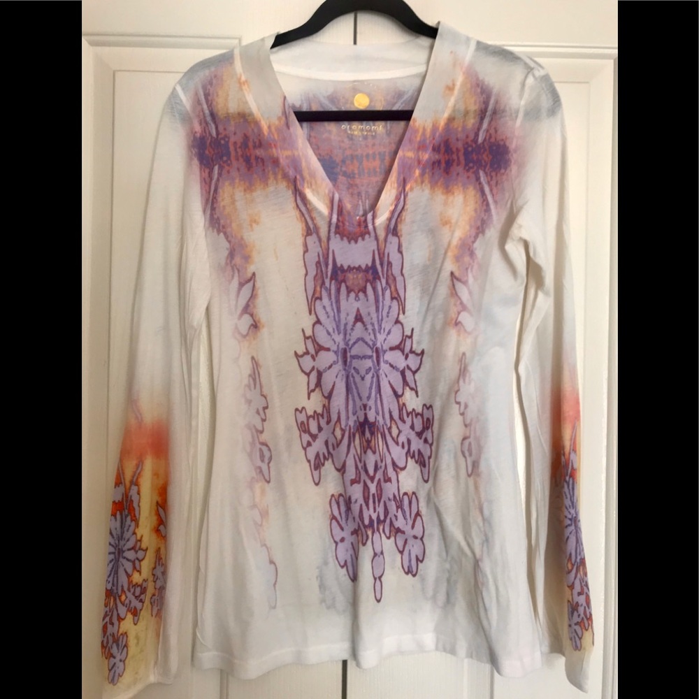 Long Sleeve Trendy White Oramomi Yoga Top (L) NWOT